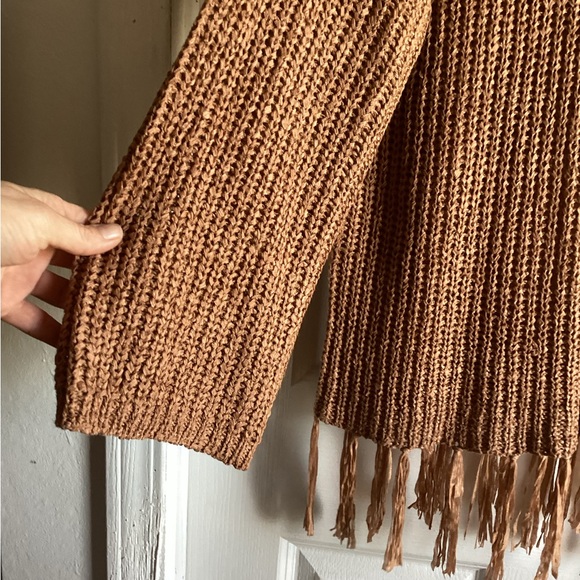 Versona XXL sweater, boho, tassels at bottom - Picture 5 of 6